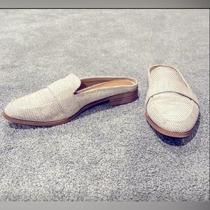 Universal Thread ~ Loafer Mule